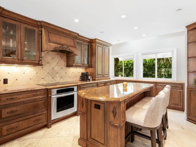 Home for rent at 555 S Ocean Boulevard 4 - photo 6318833