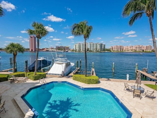 Home for rent at 555 S Ocean Boulevard 4 - photo 6318842