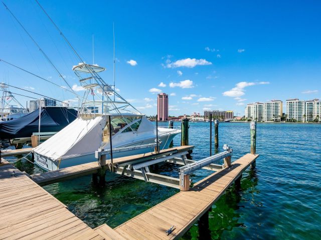 Home for rent at 555 S Ocean Boulevard 4 - photo 6318843