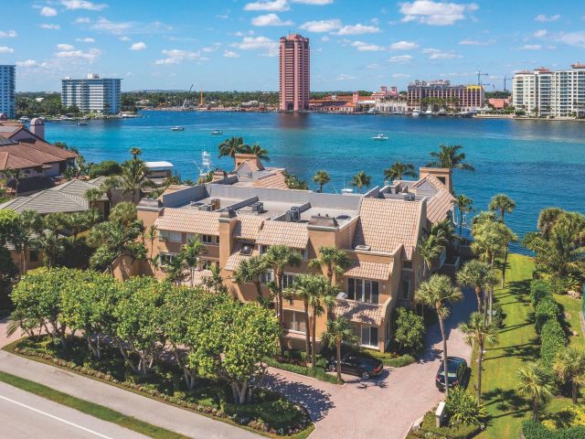 Home for rent at 555 S Ocean Boulevard 4 - photo 6318848