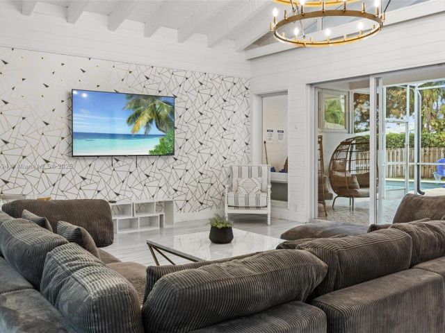 Home for sale at 1240 Jefferson St - photo 6284470