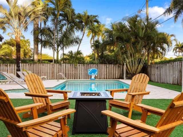 Home for sale at 1240 Jefferson St - photo 6284478