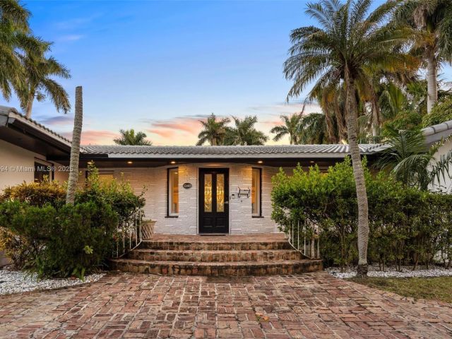 Home for sale at 1240 Jefferson St - photo 6284479