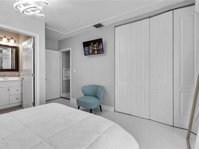 Home for sale at 1761 SW 14th St - photo 6284916