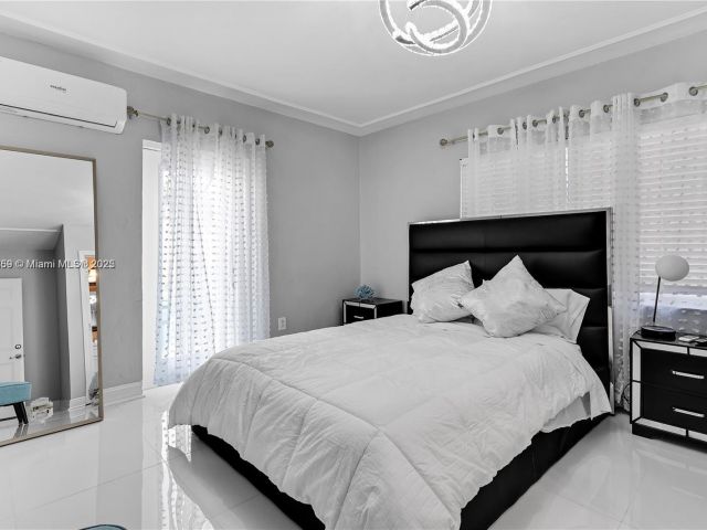 Home for sale at 1761 SW 14th St - photo 6284917