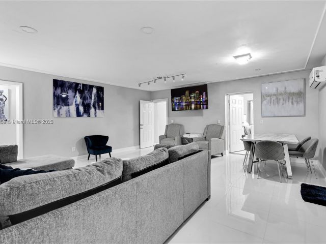 Home for sale at 1761 SW 14th St - photo 6284926