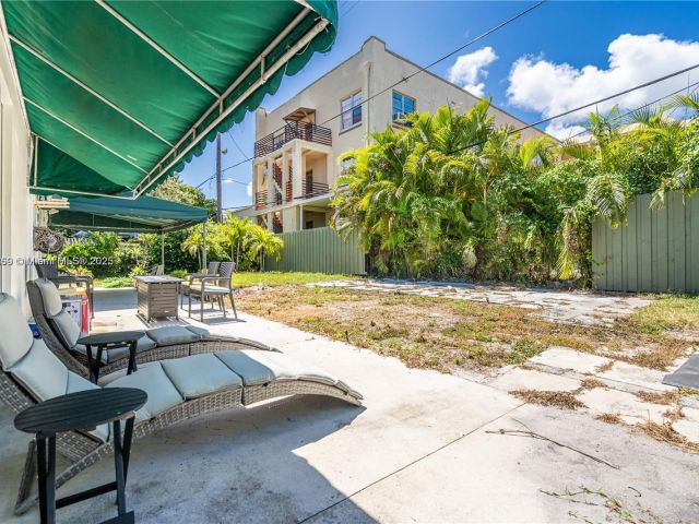 Home for sale at 1761 SW 14th St - photo 6284931