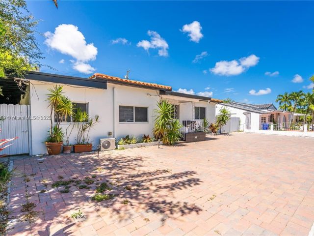 Home for sale at 1761 SW 14th St - photo 6284934