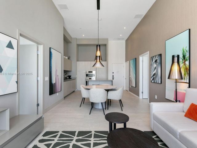 Apartment for sale  Unit #T4105 - photo 6289061