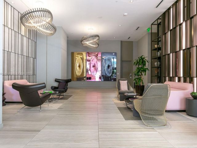 Apartment for sale  Unit #T4105 - photo 6289063