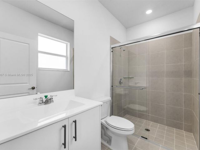 Home for rent at 2960 SE 23 - photo 6286697