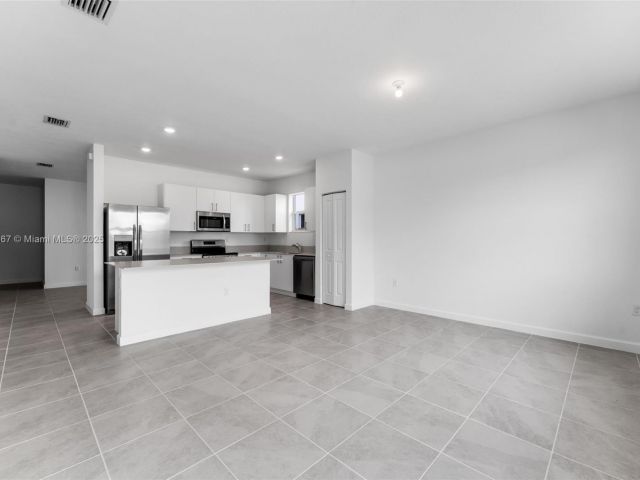 Home for rent at 2960 SE 23 - photo 6286703