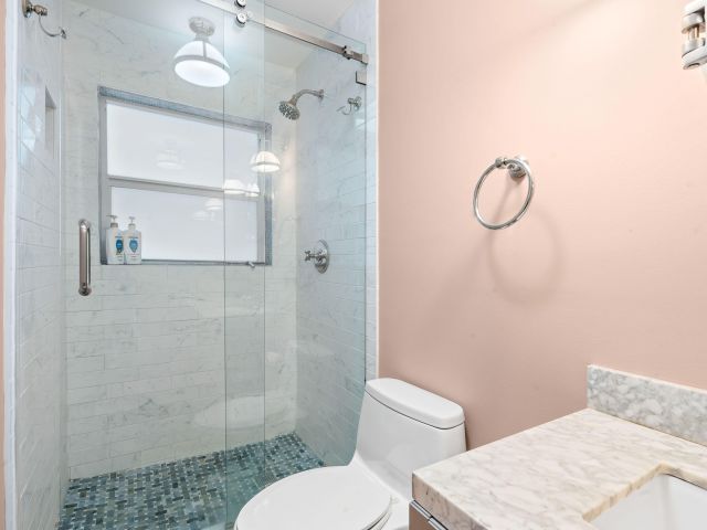 Home for rent at 101 NE 11th Street - photo 6316033