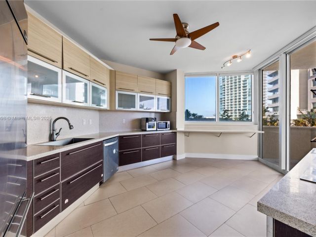 Apartment for sale  Unit #501 - photo 6288279