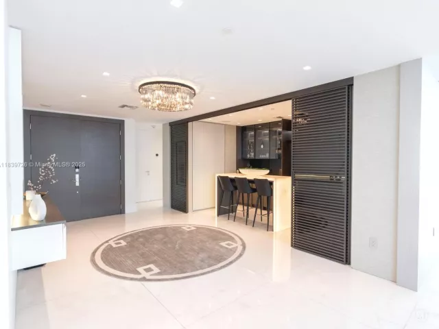 3-bedroom condo for sale in Sunny Isles Beach - 17475 Collins Ave 1001 - MondialRealty