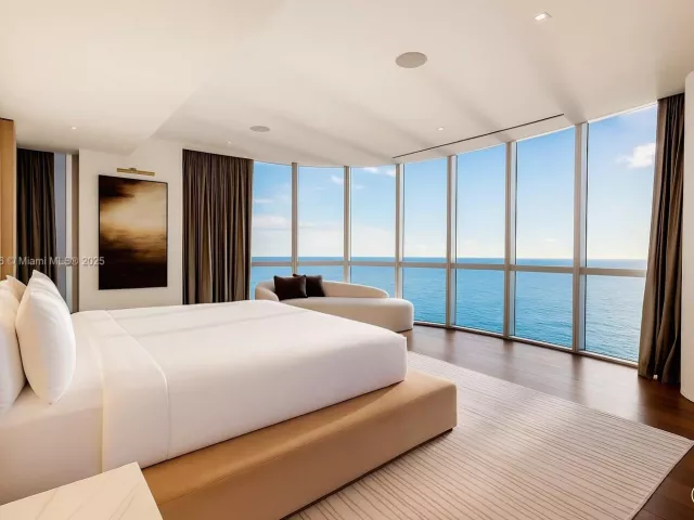 3-bedroom condo for sale in Sunny Isles Beach - 17475 Collins Ave 1001 - MondialRealty