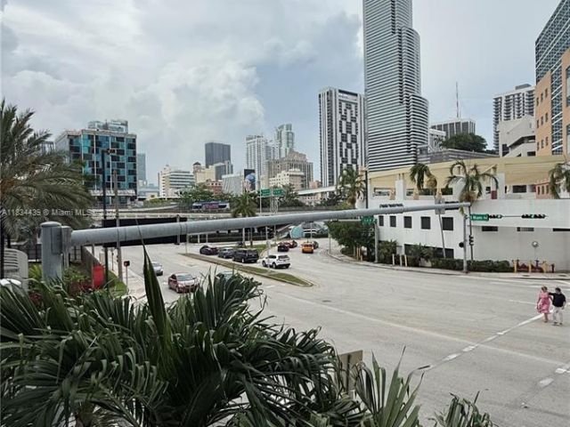 Apartment for sale  Unit #302 - photo 6289507