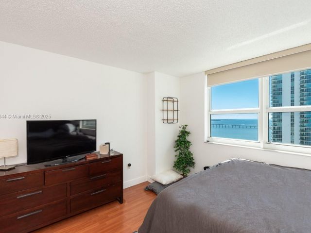 Apartment for sale  Unit #3403 - photo 6288550