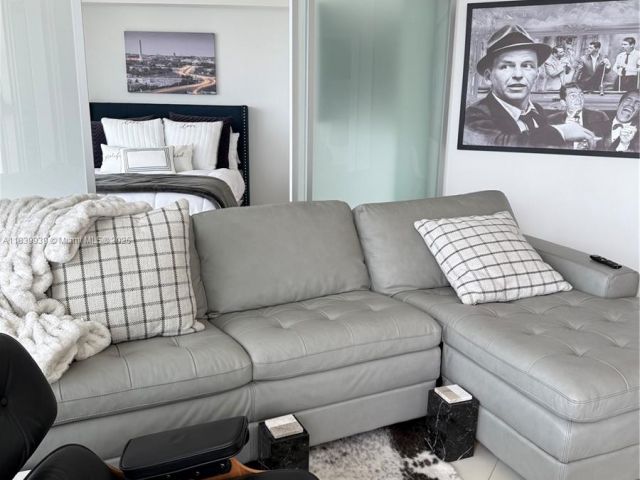 Apartment for rent  Unit #5114 - photo 6289770