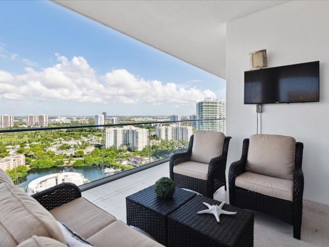 Apartment for sale  Unit #PH-D - photo 6287583