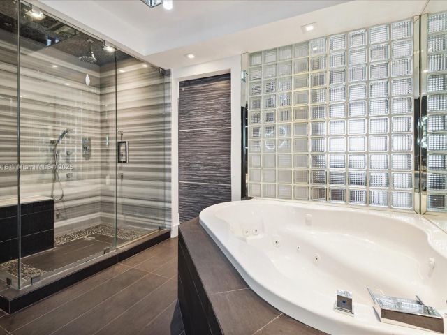 Apartment for sale  Unit #PH-D - photo 6287587