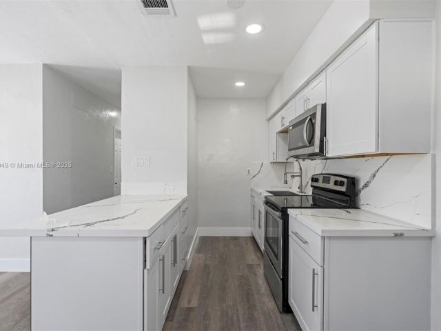 Home for sale at 15900 NW 18th Ave - photo 6286414