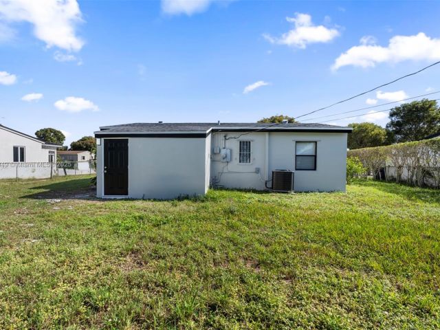 Home for sale at 15900 NW 18th Ave - photo 6286419