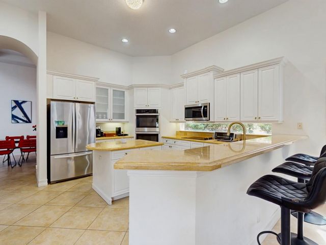 Home for sale at 544 Edgebrook Lane - photo 6627331