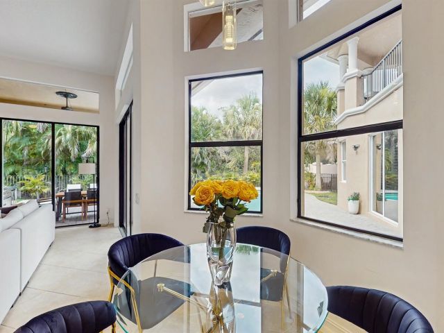 Home for sale at 544 Edgebrook Lane - photo 6627332