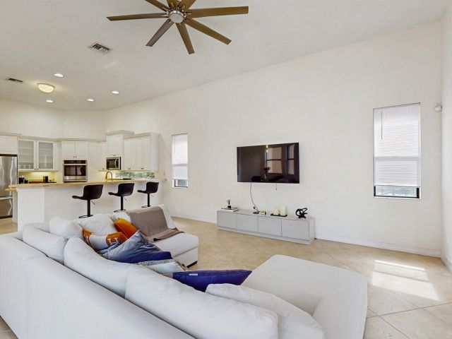 Home for sale at 544 Edgebrook Lane - photo 6627335