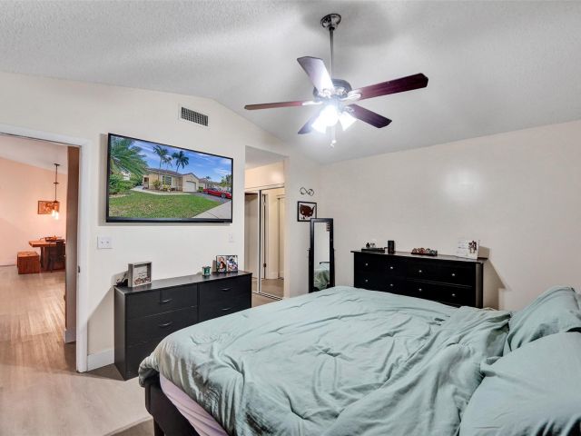 Home for sale at 895 SW 180th Ter - photo 6287602