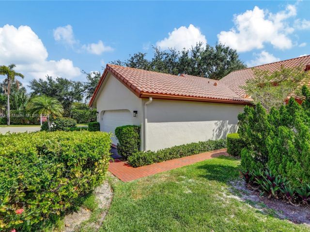 Home for sale at 23273 Water Cir - photo 6288017