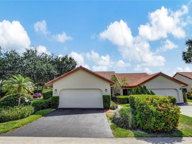 Home for sale at 23273 Water Cir - photo 6288018