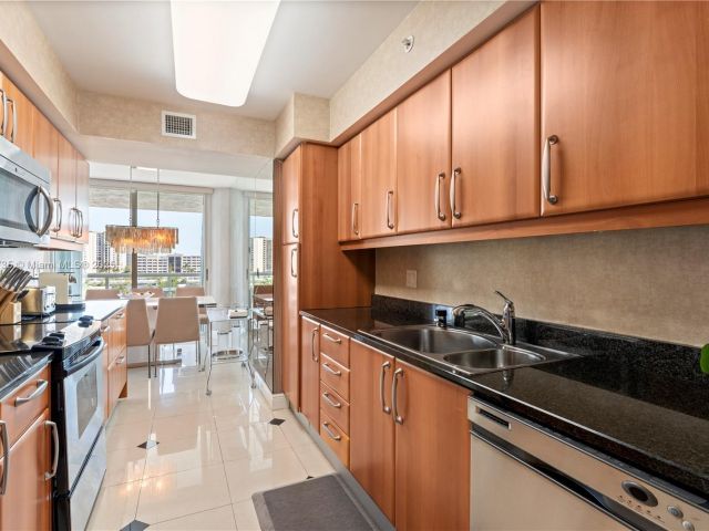 Apartment for rent  Unit #653 - photo 6289747