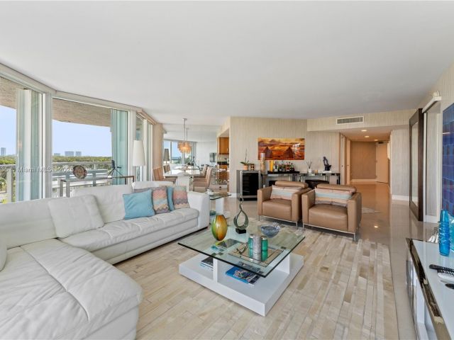 Apartment for rent  Unit #653 - photo 6289751