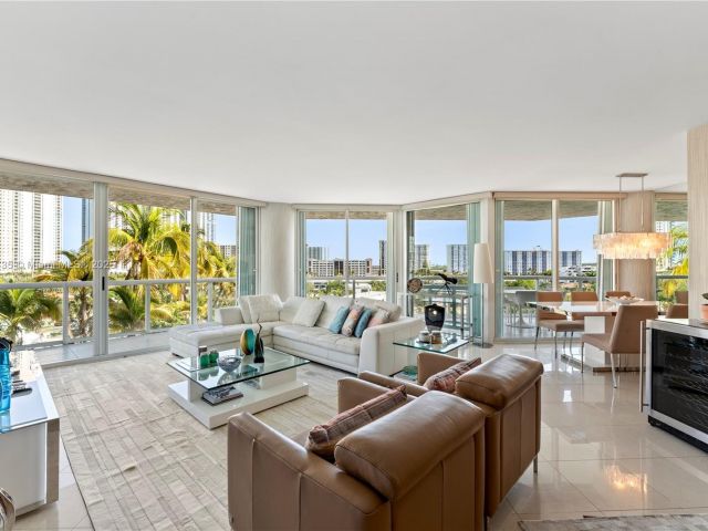 Apartment for rent  Unit #653 - photo 6289754