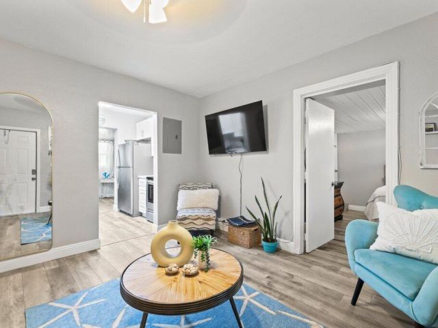 Home for sale at 5219 NE 20 Ter Terrace - photo 6288615