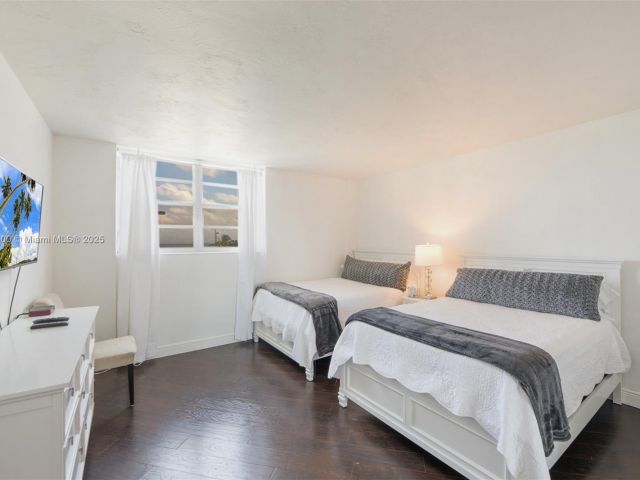 Apartment for sale  Unit #5L - photo 6298613