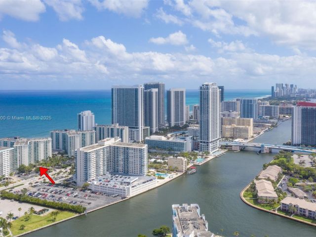 Apartment for sale  Unit #5L - photo 6298616