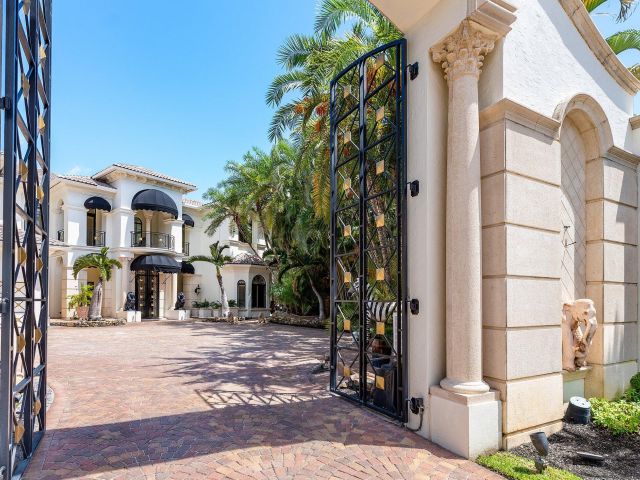 Home for sale at 319 Mizner Lake Estates Drive - photo 6318111