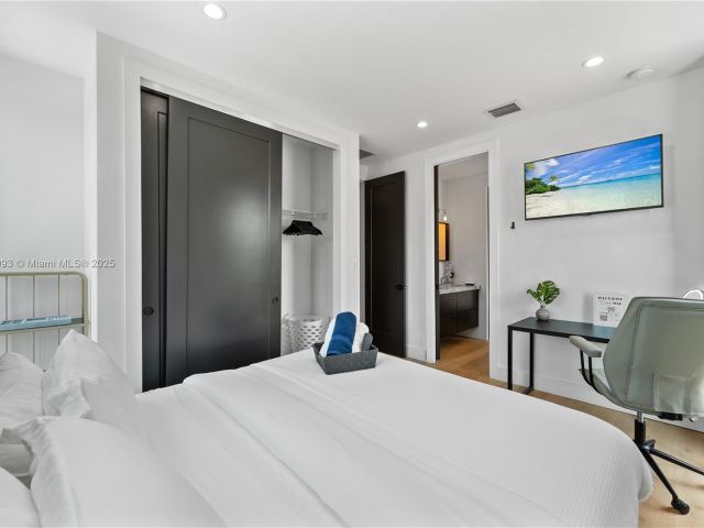 Home for rent at 58 NW 52nd St 58 - photo 6289289