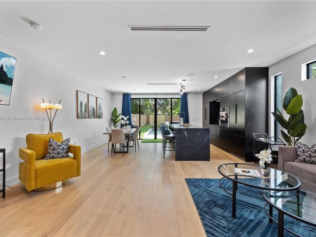 Home for rent at 58 NW 52nd St 58 - photo 6289299