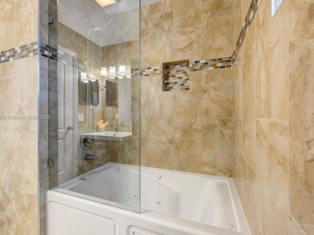 Home for rent at 1228 Johnson St - photo 6287562