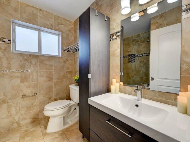 Home for rent at 1228 Johnson St - photo 6287563