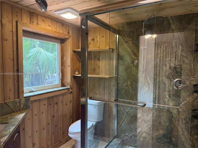 Home for rent at 612 SW 11th Ct 612 - photo 6288250