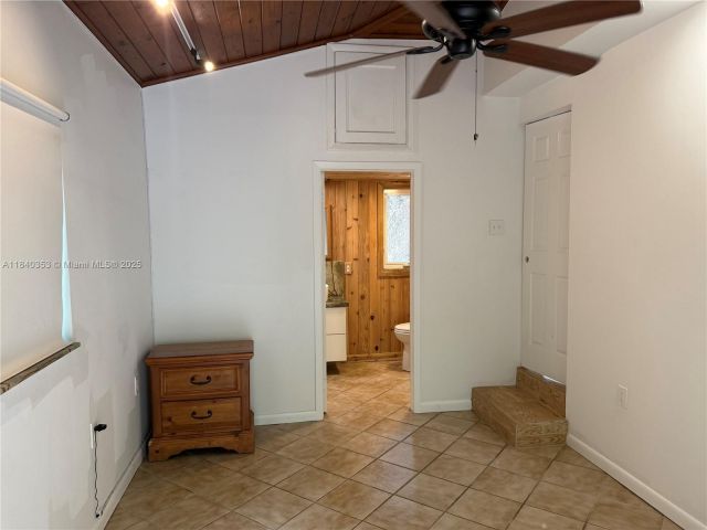 Home for rent at 612 SW 11th Ct 612 - photo 6288260