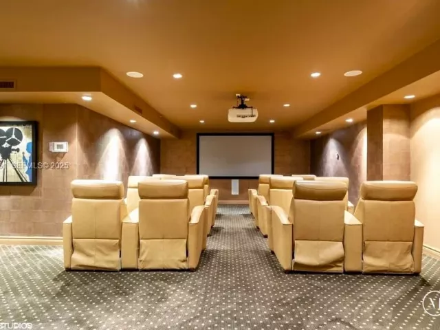 2-bedroom condo for rent in Aventura - 19707 Turnberry Way 15B - MondialRealty