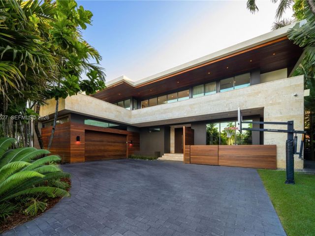 Home for sale at 126 W San Marino Dr - photo 6296566