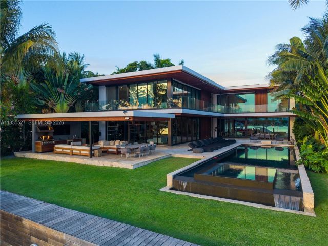 Home for sale at 126 W San Marino Dr - photo 6296569