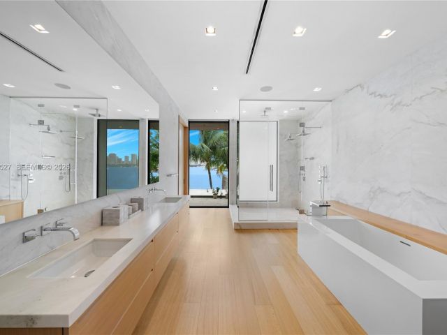 Home for sale at 126 W San Marino Dr - photo 6296572